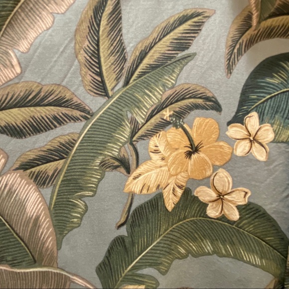 Croft and Barrow Hawaiian Button Down Shirt - Picture 4 of 5